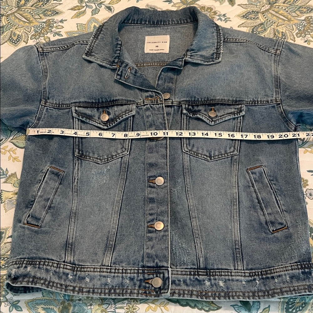Celebrity Pink oversized jean jacket, size XS. - Picture 6 of 12